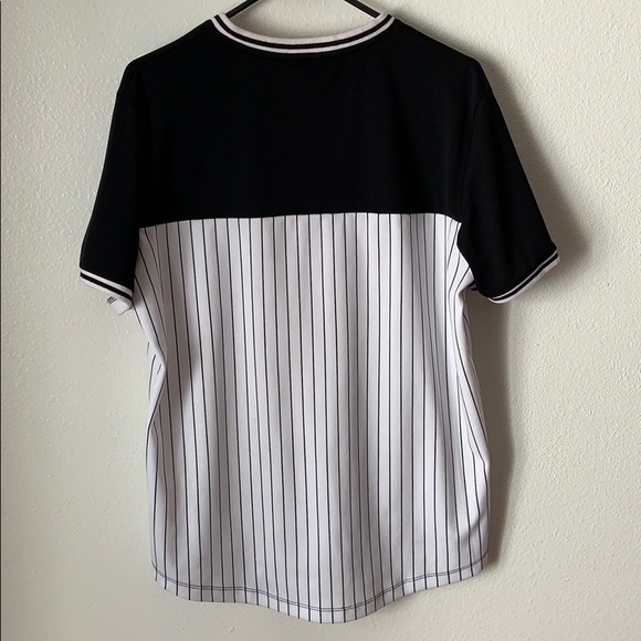 Forever 21 Men’s Size Large Shirt - Picture 2 of 3